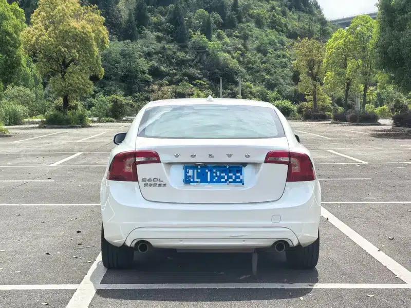2018 Volvo S60 S60L T3 Smart Edition — миниатюра 4