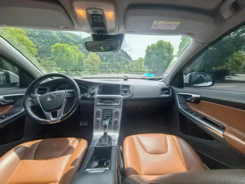 2018 Volvo S60 S60L T3 Smart Edition — миниатюра 8
