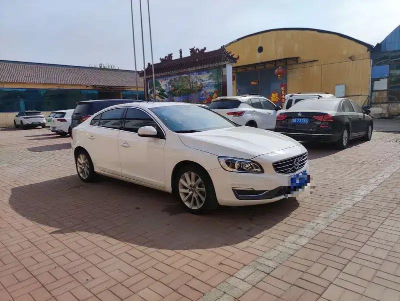 2014 Volvo S60 S60L 2.0T Smart Edition — миниатюра 3
