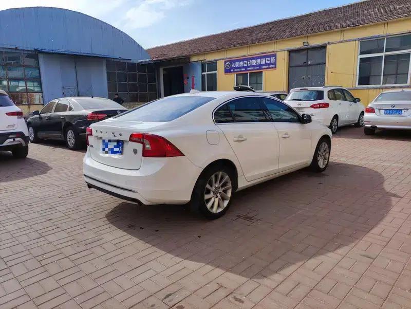 2014 Volvo S60 S60L 2.0T Smart Edition — миниатюра 6
