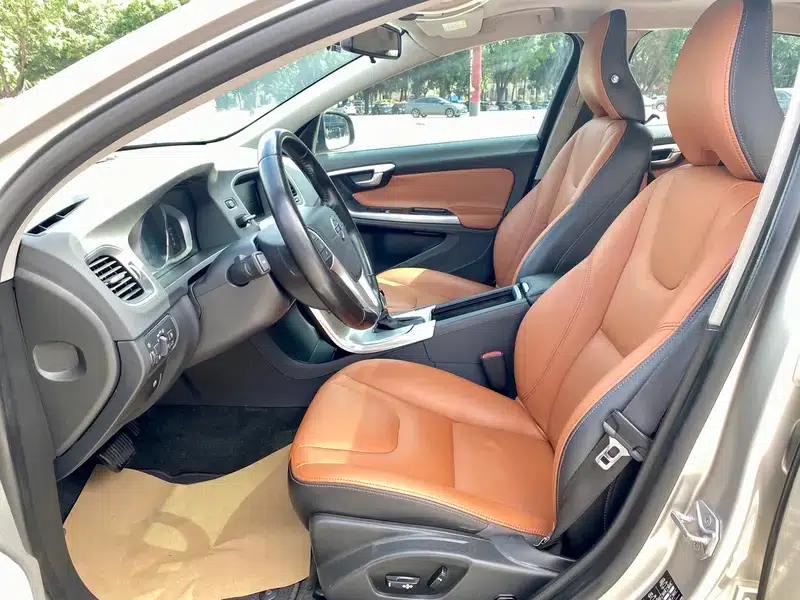 2015 Volvo S60 S60L 2.0T Smart Edition — миниатюра 14