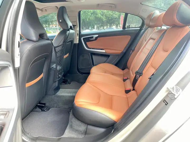 2015 Volvo S60 S60L 2.0T Smart Edition — миниатюра 15