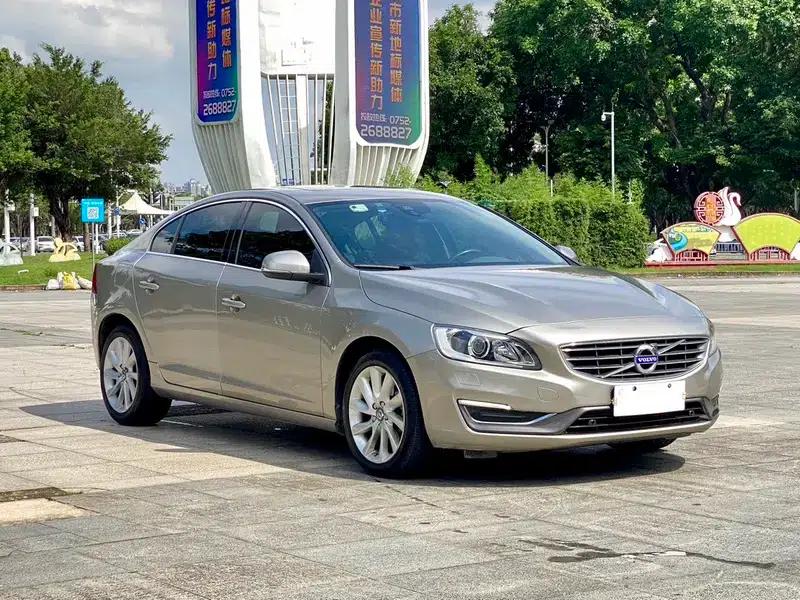 2015 Volvo S60 S60L 2.0T Smart Edition — миниатюра 3