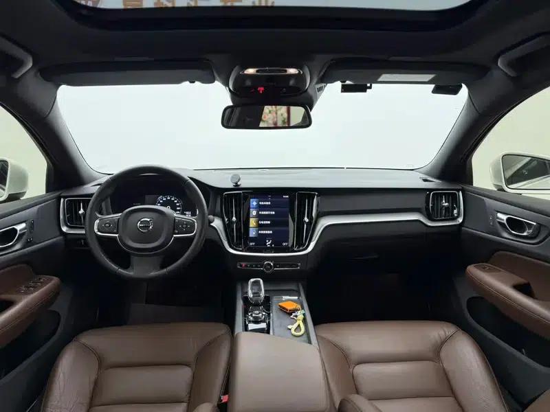 2022 Volvo S60 B4 Smart Luxury Edition — миниатюра 7