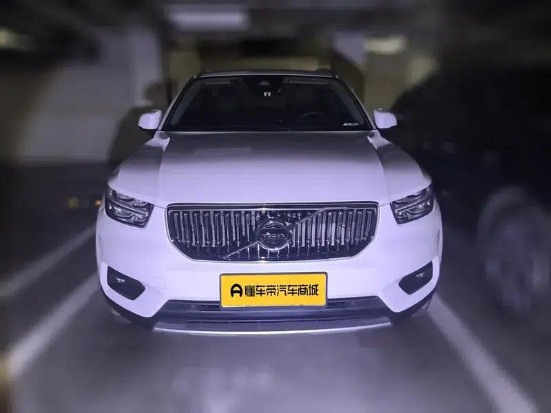 2021 Volvo XC40 T4 AWD Inscription Luxury Edition — миниатюра 2