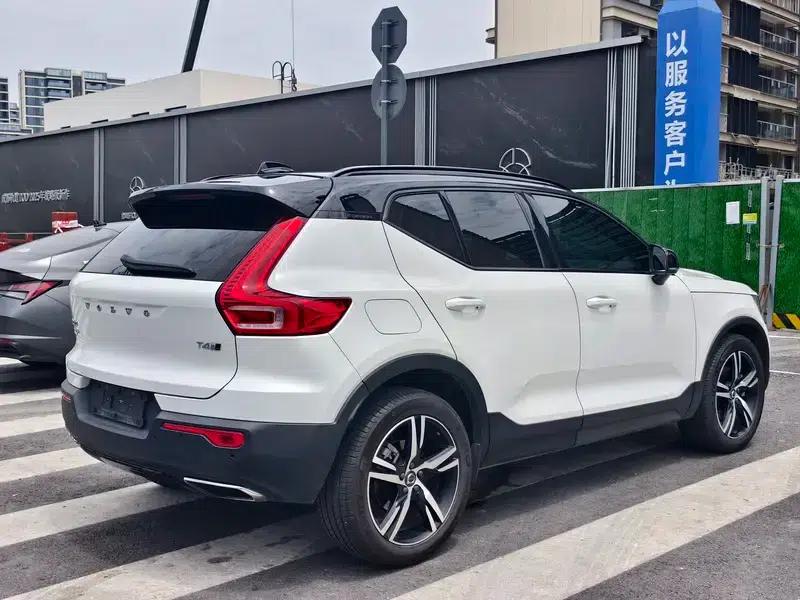 2020 Volvo XC40 T4 AWD Inscription Luxury Edition — миниатюра 6