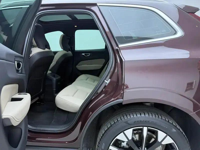 2026 Volvo XC60 PHEV T8 AWD Long Range Smart Luxury Edition — миниатюра 18