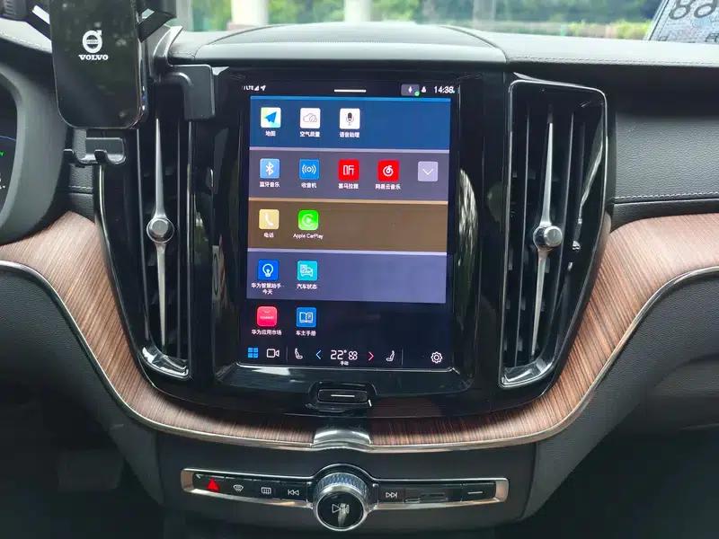 2024 Volvo XC60 PHEV T8 AWD Long Range Smart Luxury Edition — миниатюра 7