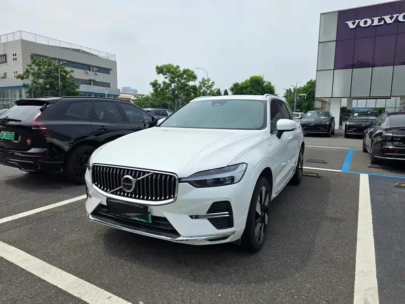 2025 Volvo XC60 PHEV T8 AWD Long Range Smart Luxury Edition — миниатюра 1