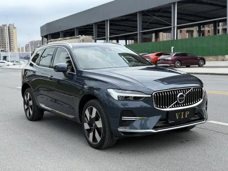 2024 Volvo XC60 PHEV T8 AWD Long Range Smart Luxury Edition — миниатюра 3