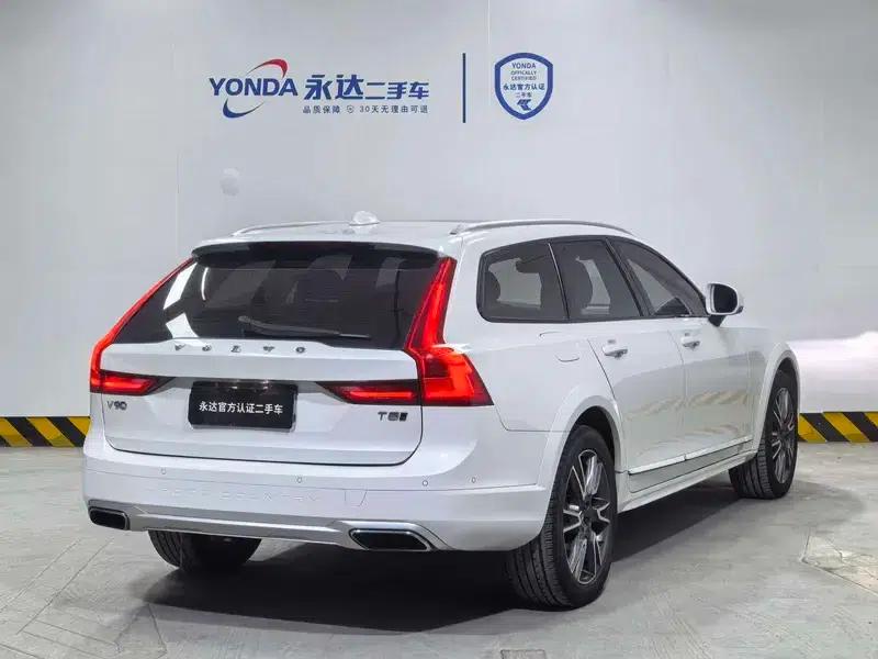 2017 Volvo V90 Cross Country T5 AWD Ultimate Edition — миниатюра 5