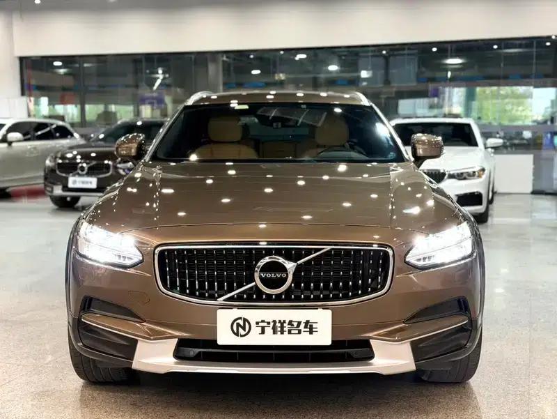 2017 Volvo V90 Cross Country T5 AWD Smart Edition — миниатюра 2