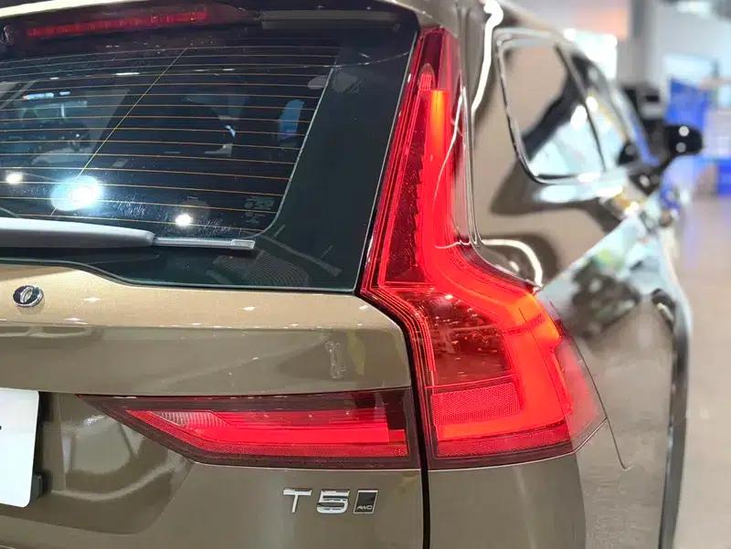 2017 Volvo V90 Cross Country T5 AWD Smart Edition — миниатюра 11
