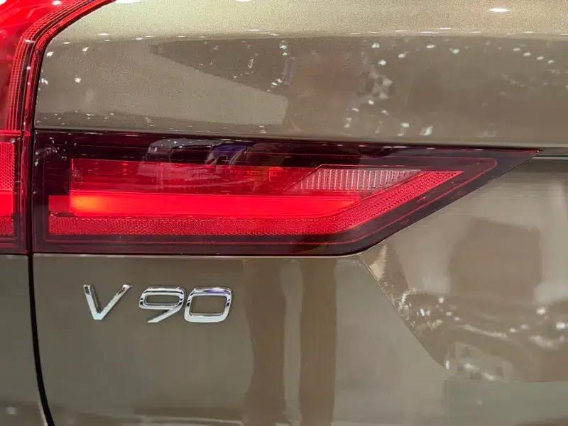 2017 Volvo V90 Cross Country T5 AWD Smart Edition — миниатюра 10