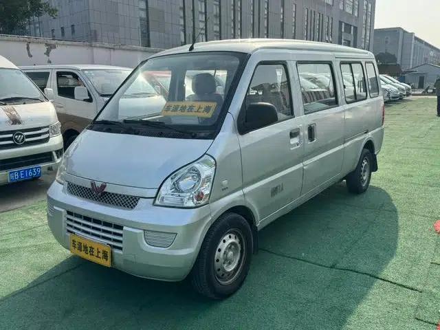 Wuling Rongguang 2017 1.5L Extended Basic Model