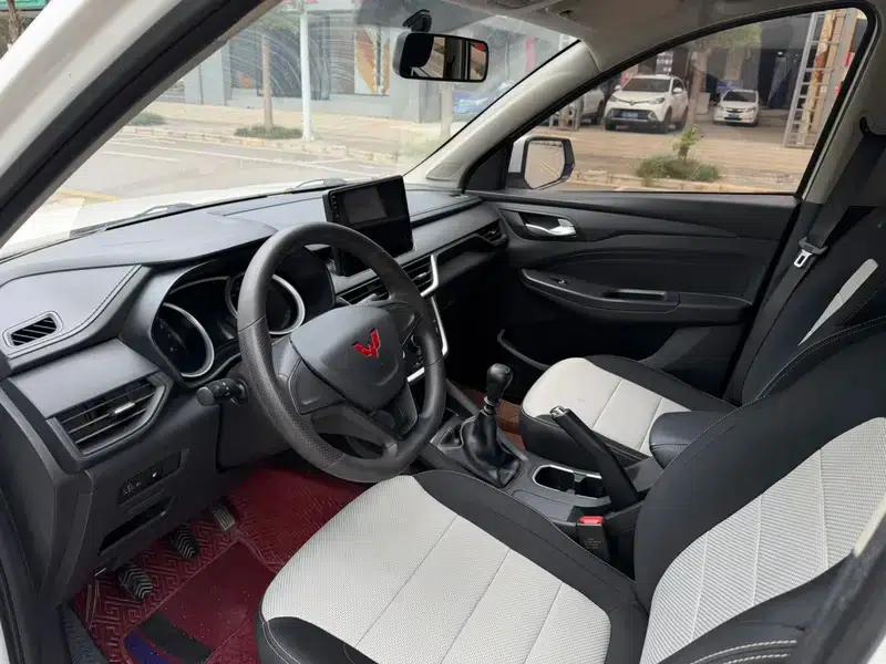 Wuling Hongguang S3 2020 1.5L Manual Comfort Model (National VI Emission Standard) — миниатюра 8