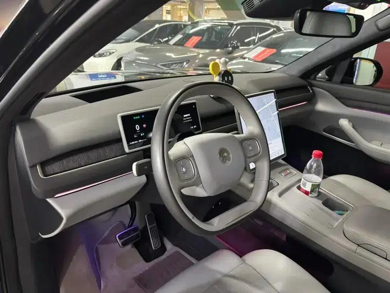 NIO ES8 2023 model 75kWh — миниатюра 7