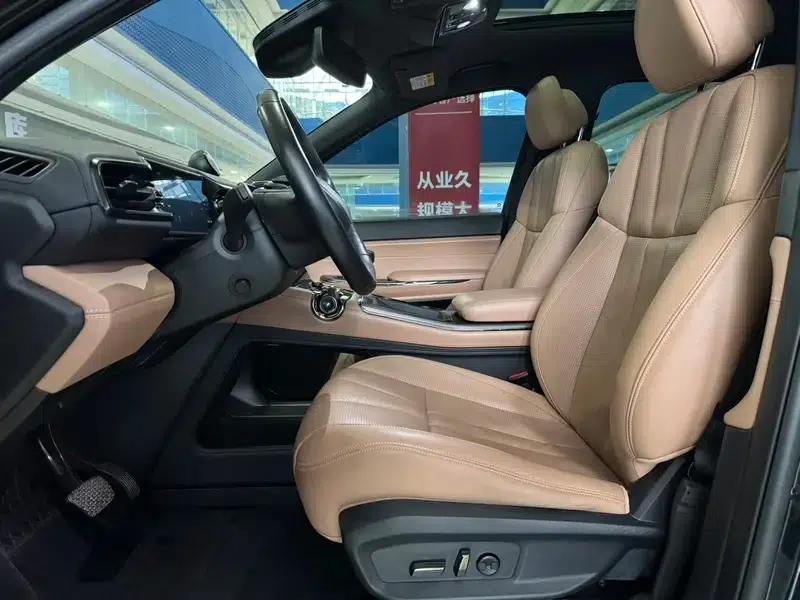 NIO ES8 2020 580KM Base Edition Six-Seat — миниатюра 18