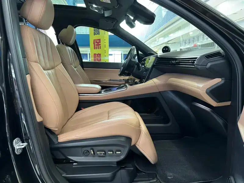 NIO ES8 2020 580KM Base Edition Six-Seat — миниатюра 25