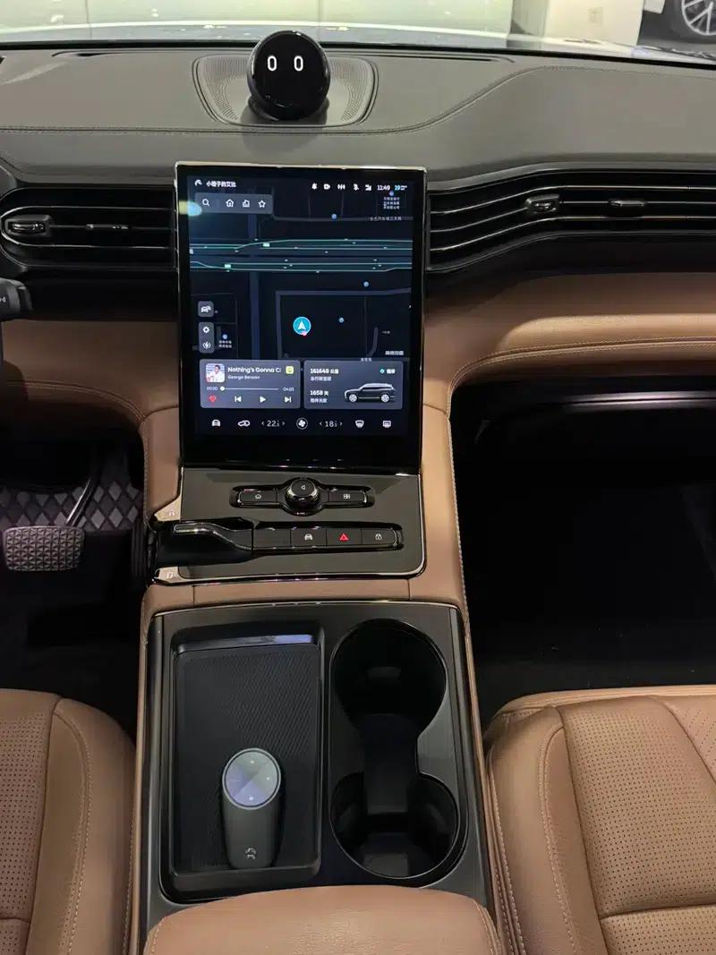 NIO ES8 2020 580KM Base Edition Six-Seat — миниатюра 9