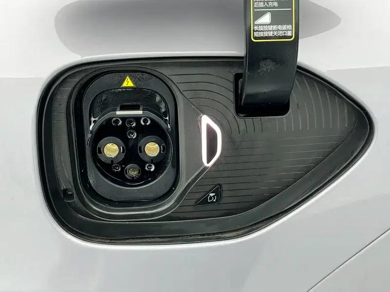 NIO ET5 2025 model 75kWh — миниатюра 14