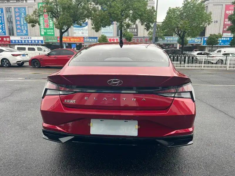 Hyundai Elantra 2023 1.5L CVT GLX Elite Edition — миниатюра 3