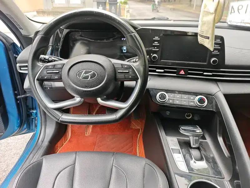 Hyundai Elantra 2021 1.5L CVT TOP Flagship Edition — миниатюра 14