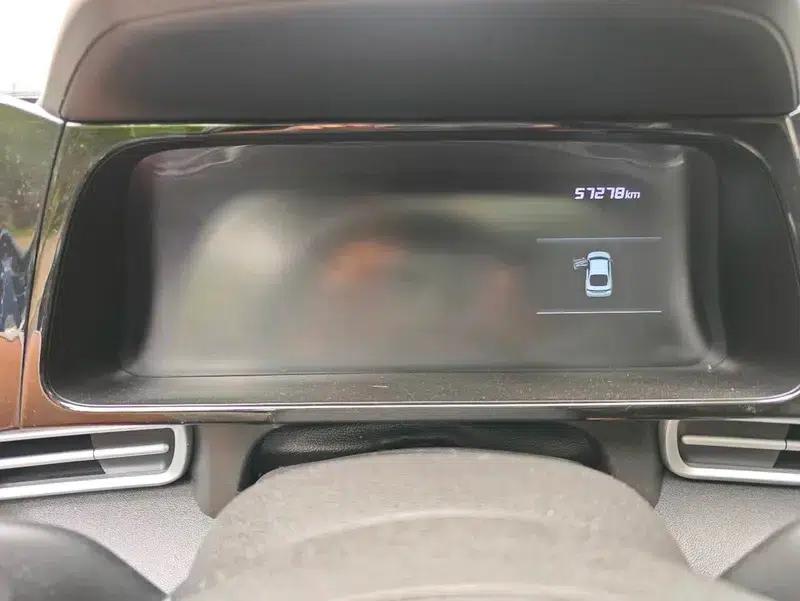 Hyundai Elantra 2021 1.5L CVT TOP Flagship Edition — миниатюра 18