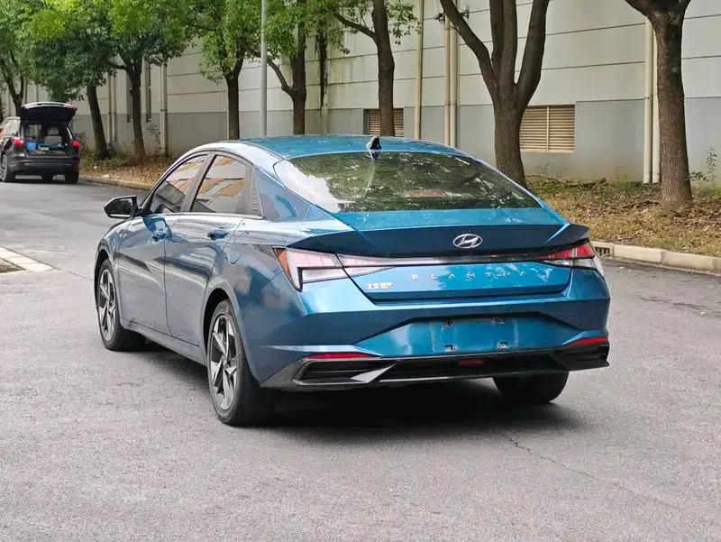 Hyundai Elantra 2021 1.5L CVT TOP Flagship Edition — миниатюра 5