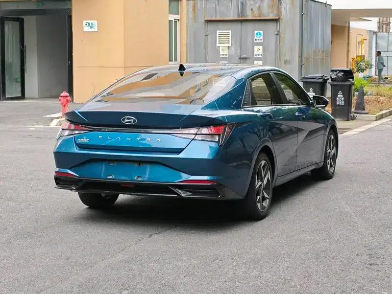 Hyundai Elantra 2021 1.5L CVT TOP Flagship Edition — миниатюра 7