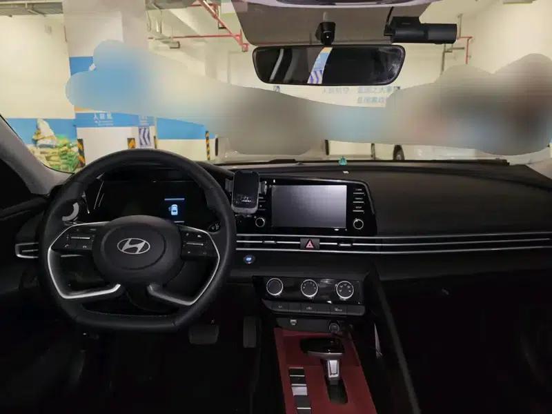 Hyundai Elantra 2023 1.5L CVT GLX Elite Edition — миниатюра 10