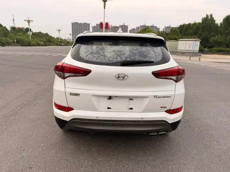 Tucson 2015 1.6T Dual-Clutch Two-Wheel Drive Intelligent Model — миниатюра 5