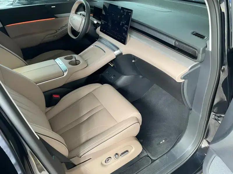 XPeng X9 2024 Model 640 AWD High Performance Max — миниатюра 7