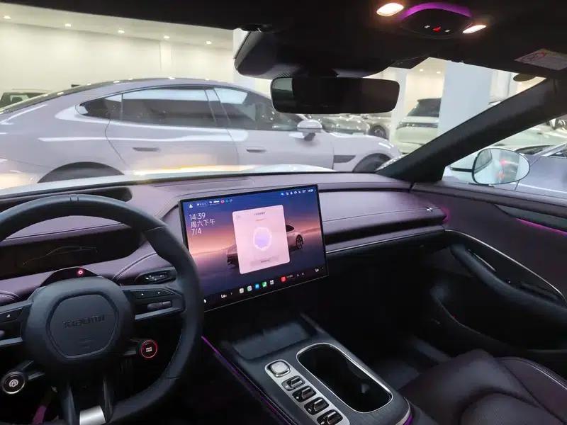 Xiaomi SU7 2024 All-Wheel Drive Long Range Max Edition — миниатюра 12