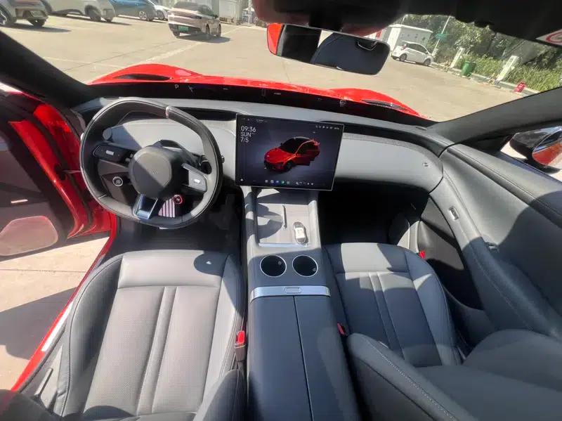 Xiaomi YU7 2025 All-Wheel Drive Pro Edition — миниатюра 22