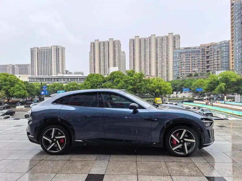 Xiaomi YU7 2025 All-Wheel Drive Max Edition — миниатюра 8