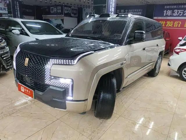 Looking up at the 2025 U8L Dingshi Edition