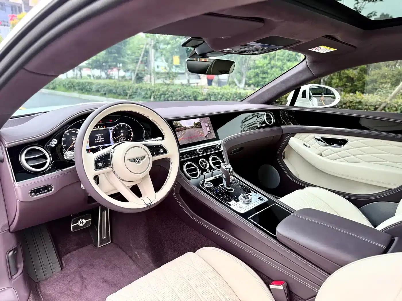 2024 Continental 4.0T GT V8 Elegance Edition — миниатюра 4