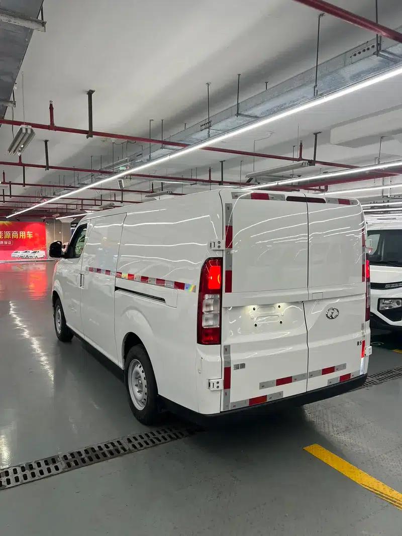 Ruichi R5 2025 Cargo Edition Smart Supercharging Pioneer Type I 52.16kWh — миниатюра 3