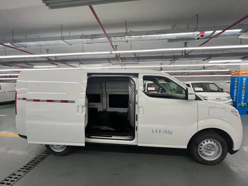 Ruichi R5 2025 Cargo Edition Smart Supercharging Pioneer Type I 52.16kWh — миниатюра 9