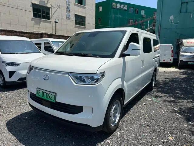 Ruichi EC75 2025 Passenger Smart Supercharging Edition - Pioneer II 50.1kWh
