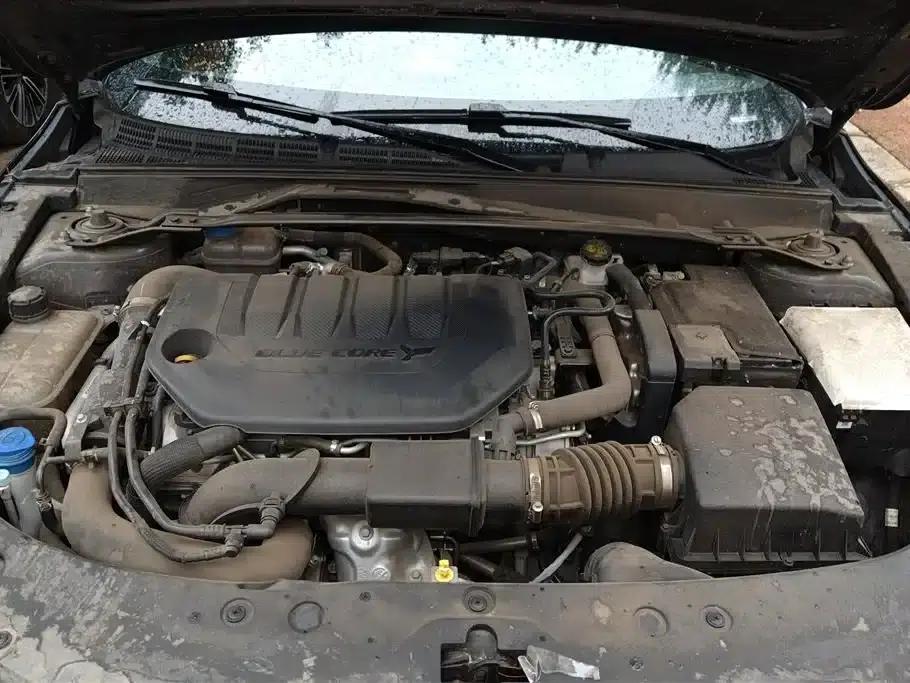 Changan UNI-V 2023 2.0T Leading Speed Edition — миниатюра 10