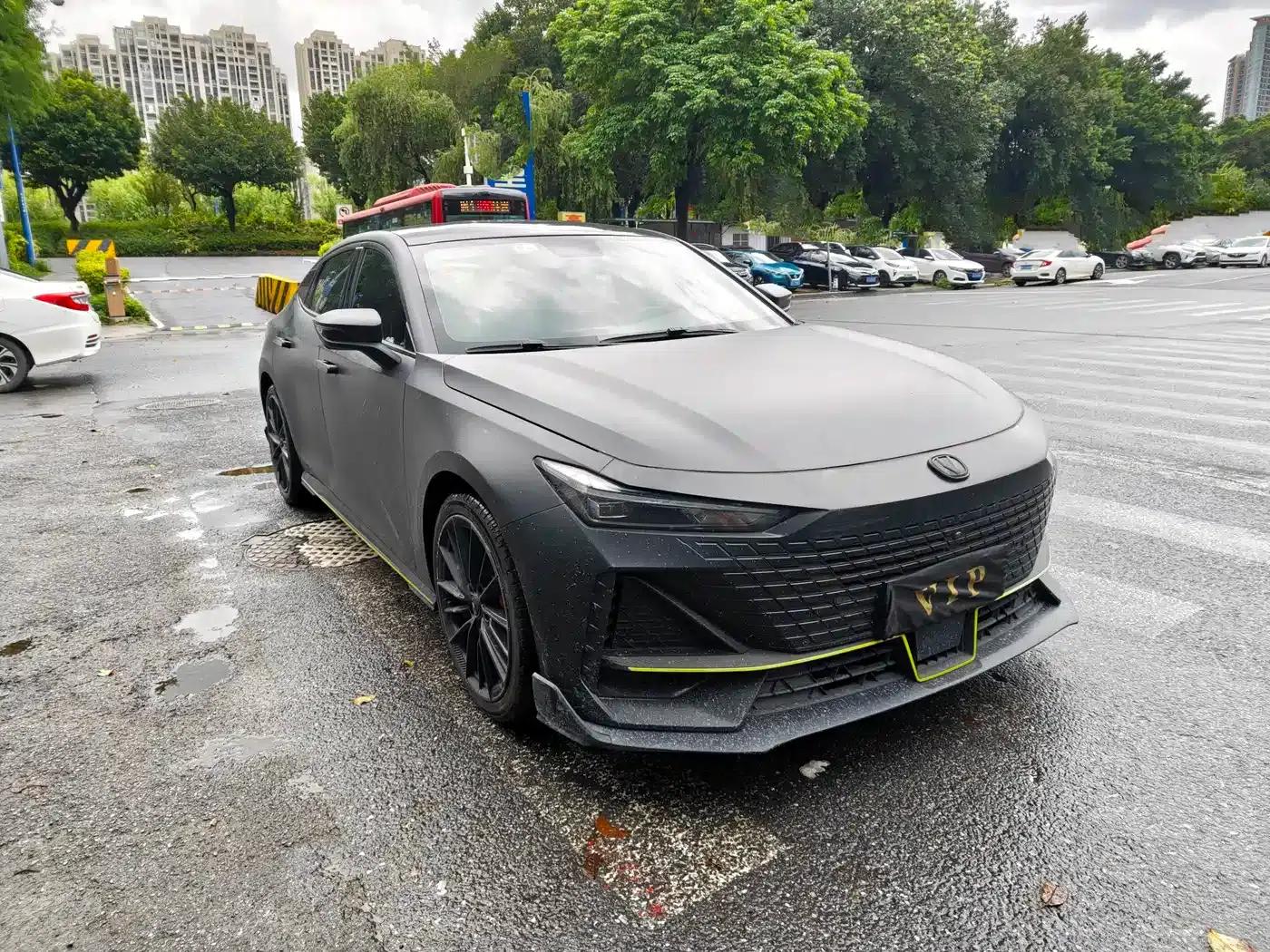 Changan UNI-V 2022 1.5T Sport Edition — миниатюра 3