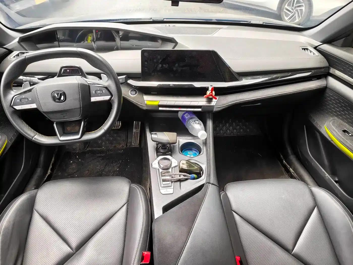 Changan UNI-V 2022 1.5T Sport Edition — миниатюра 6