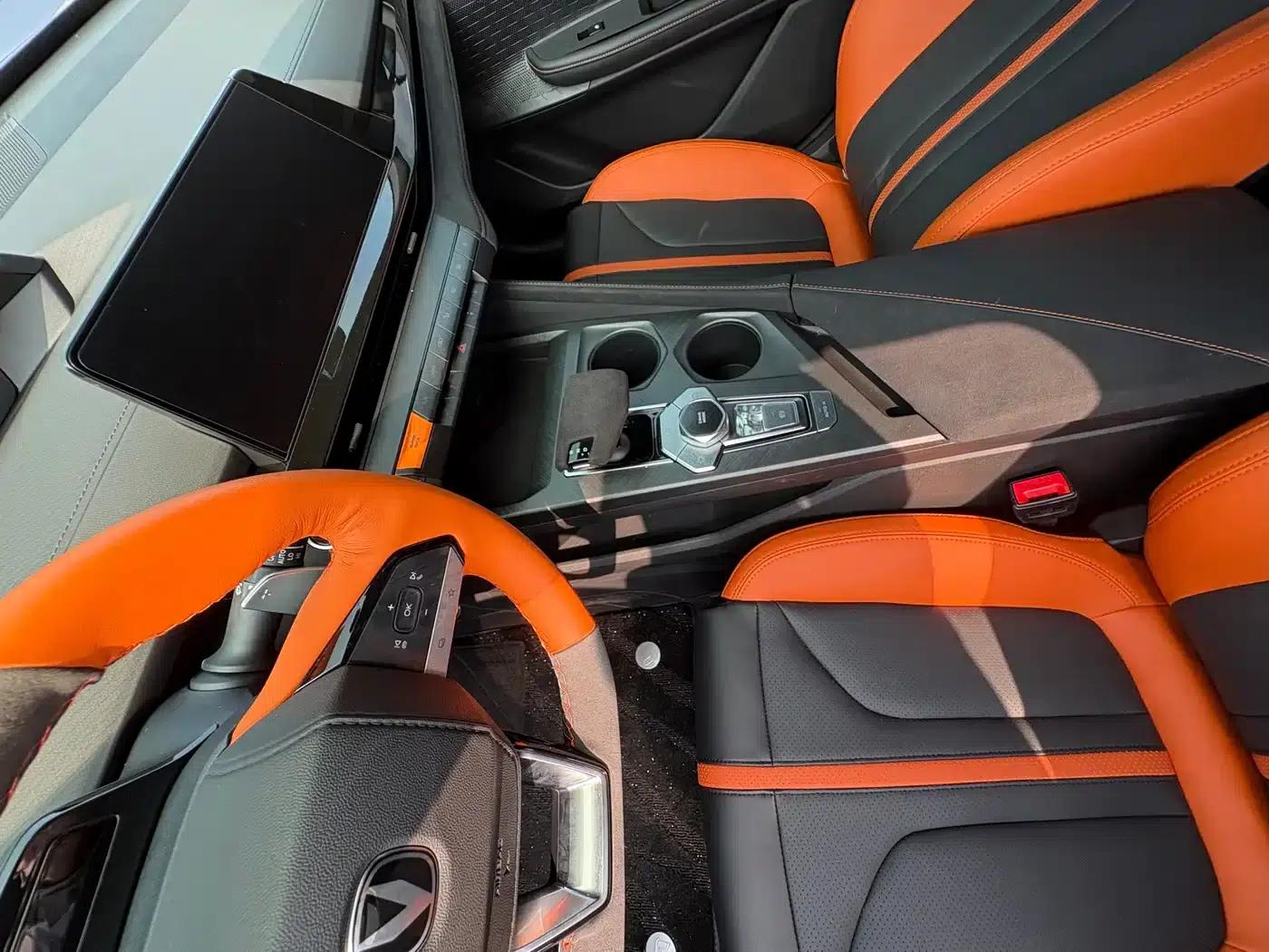 Changan UNI-V 2025 1.5T 500Bar Premium Edition — миниатюра 8