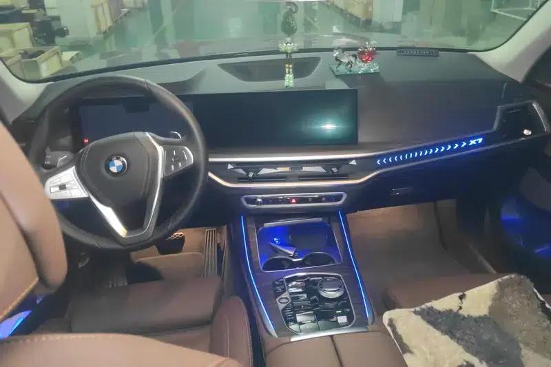 BMW X7 2023 xDrive40i Leading Luxury Package — миниатюра 13