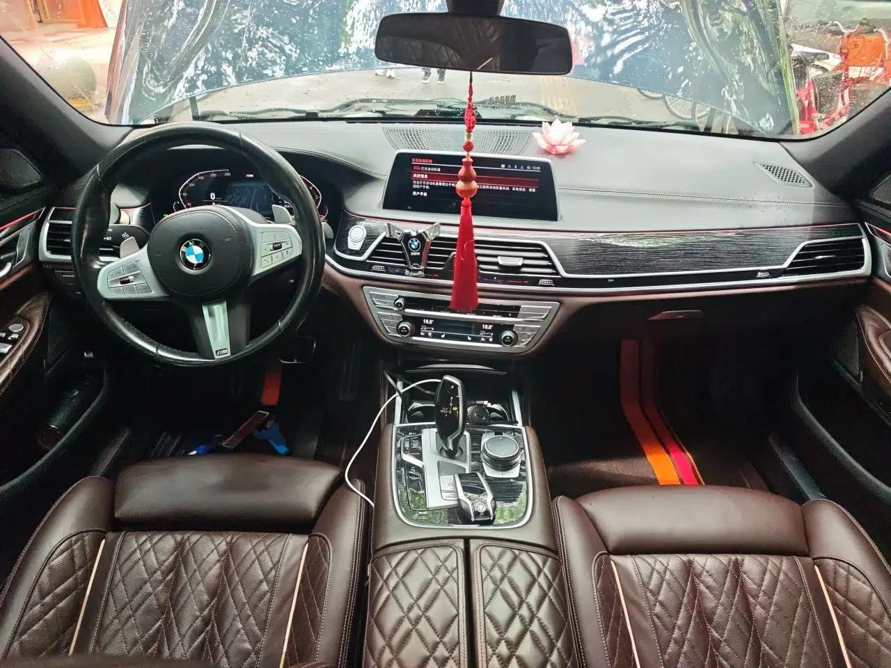 BMW 7 Series 2021 740Li Leading Model M Sport Package — миниатюра 9