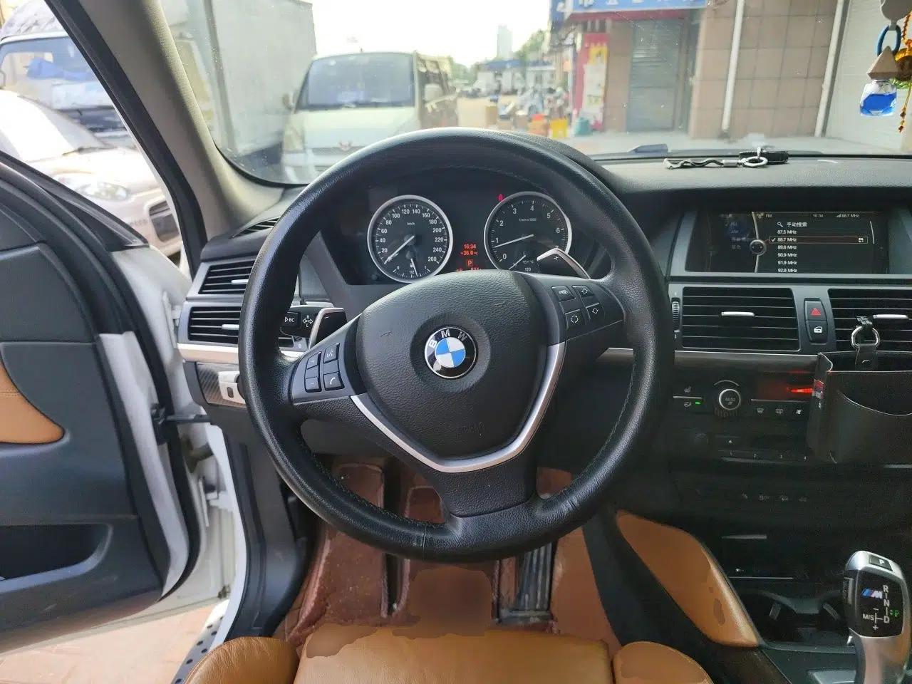 BMW X6 2012 xDrive35i — миниатюра 10