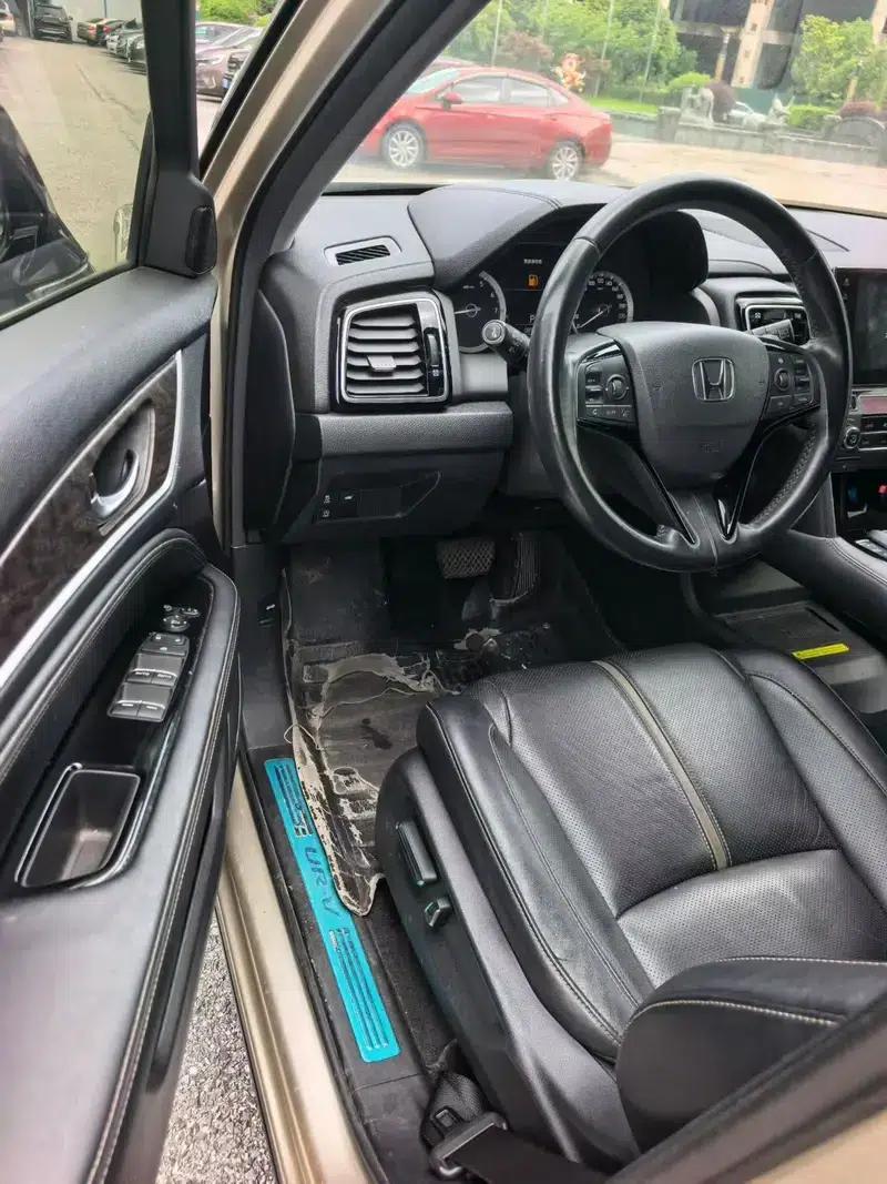 Honda UR-V 2020 370TURBO 2WD Premium Edition — миниатюра 8