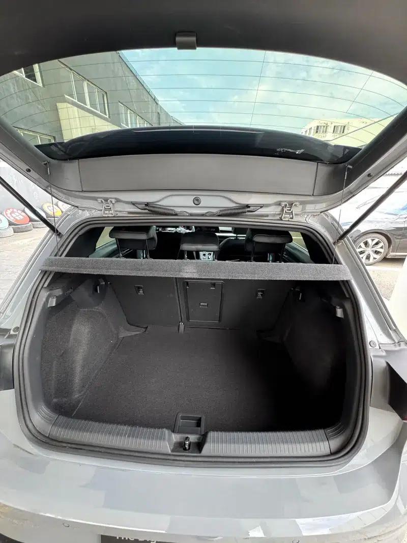 2022 Golf 280TSI DSG R-Line — миниатюра 17